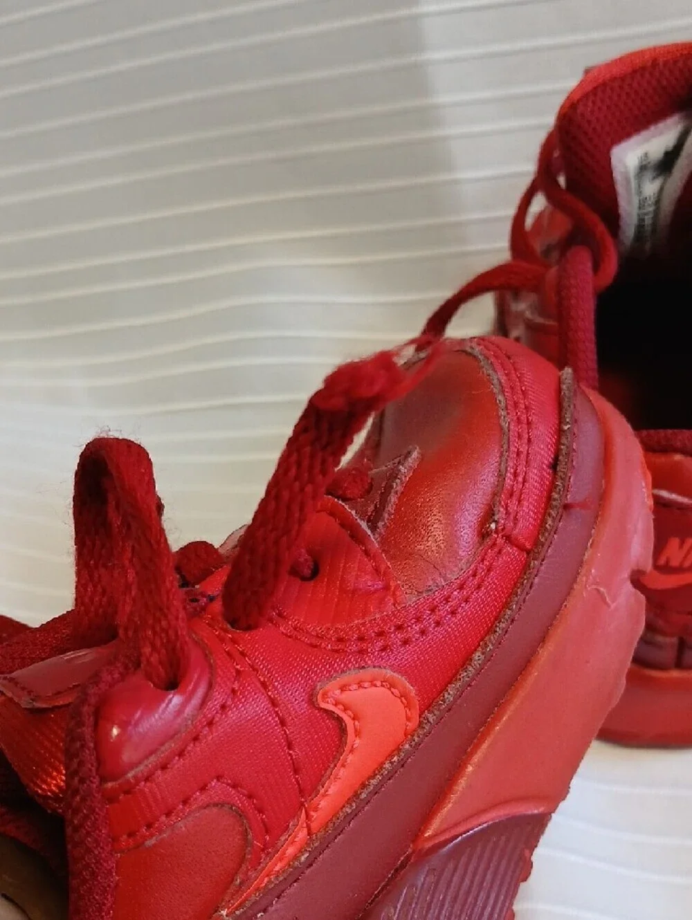 Nike Kids Red Low-Top Sneakers